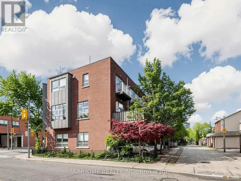 Townhouse at 1089 DUNDAS STREET E, Toronto
