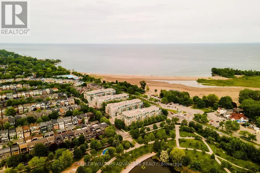 Apartment at 321 - 9 BOARDWALK DRIVE, Toronto