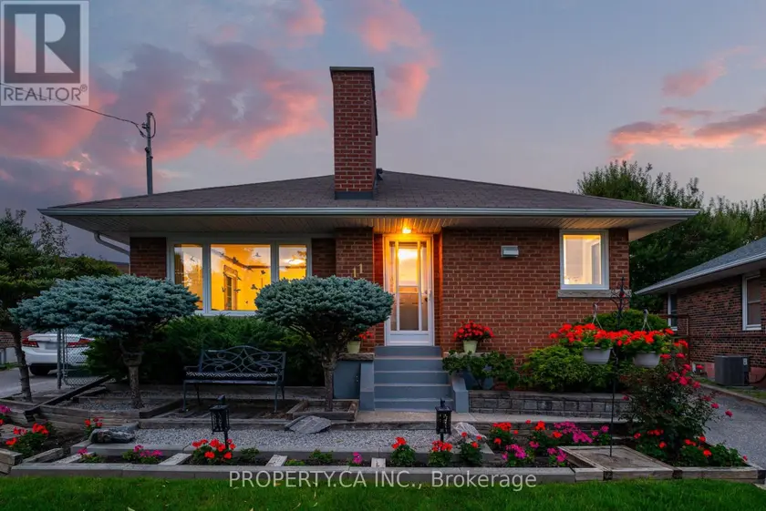 Detached at 11 BARNSLEY COURT, Toronto