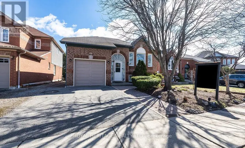 Detached at 31 THAMES DRIVE N, Whitby
