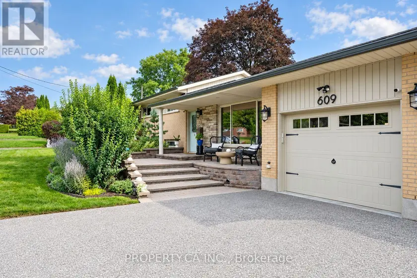 Detached at 609 ANNAPOLIS AVENUE, Oshawa