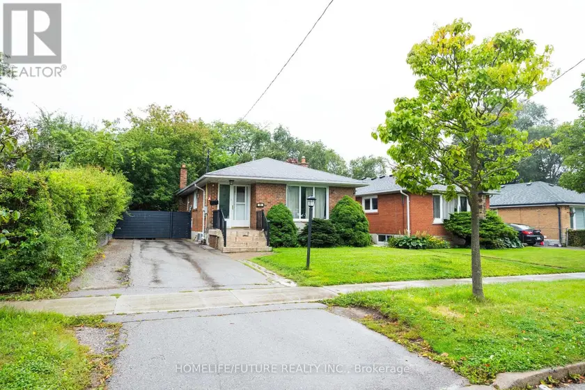 Detached at 65 BLAKEMANOR BOULEVARD, Toronto