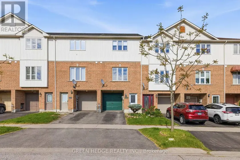 Townhouse at 1557 HUMMINGBIRD COURT, Pickering