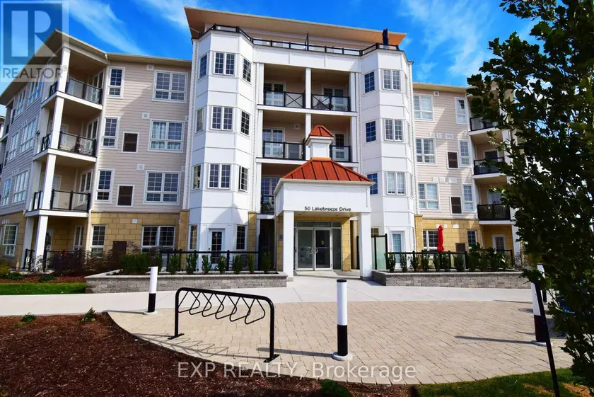 Apartment at 225 - 50 LAKEBREEZE DRIVE, Clarington