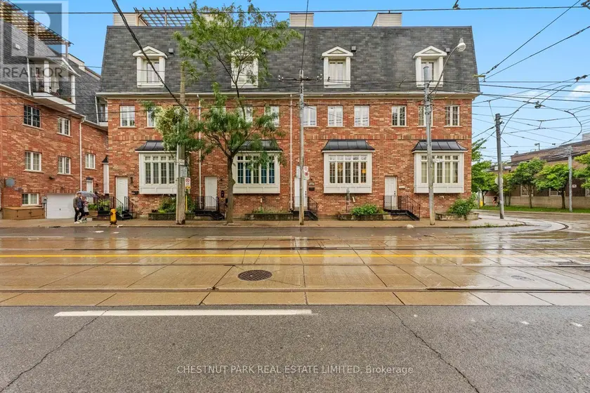 Townhouse at 1437 QUEEN STREET E, Toronto