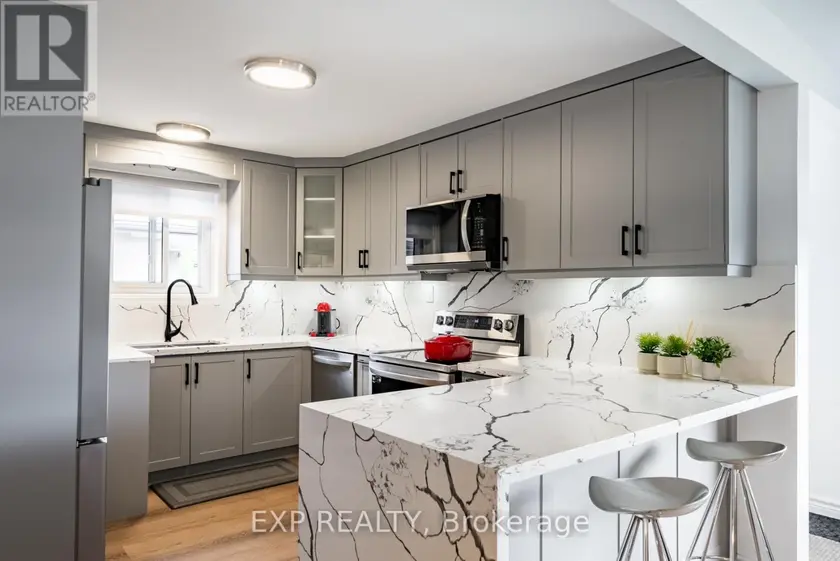 Semi-Detached/Link at 870 MODLIN ROAD, Pickering
