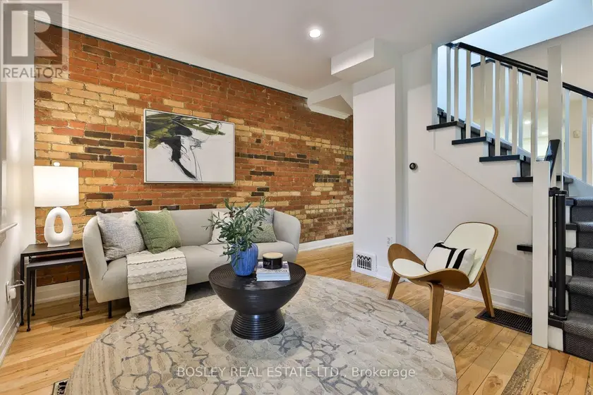 Semi-Detached/Link at 32 MOUNTALAN AVENUE, Toronto