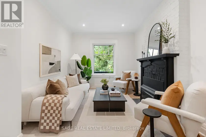 Detached at 11 BERTMOUNT AVENUE, Toronto