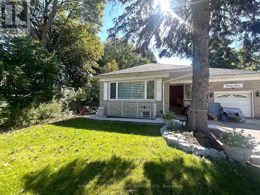 Detached at 27 FRANCES CRESCENT, Toronto