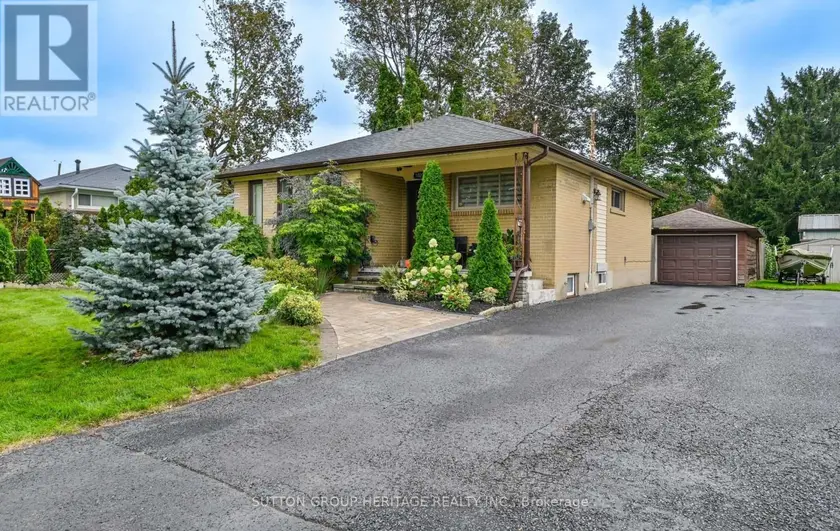 Detached at 1020 WARDMAN CRESCENT, Whitby