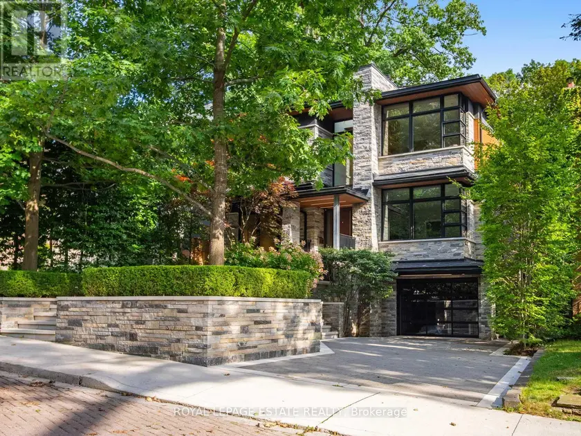 Detached at 11 PINE CRESCENT, Toronto