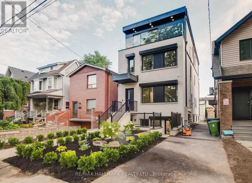 Multiplex at GARDEN SUITE - 37 MILVERTON BOULEVARD, Toronto