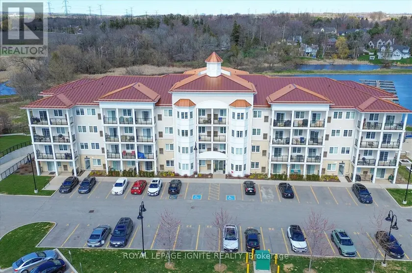 Apartment at 215 - 80 SHIPWAY AVENUE, Clarington