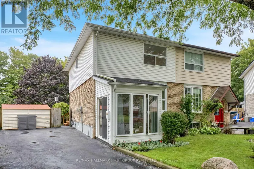 Semi-Detached/Link at 963 RENFREW COURT, Oshawa