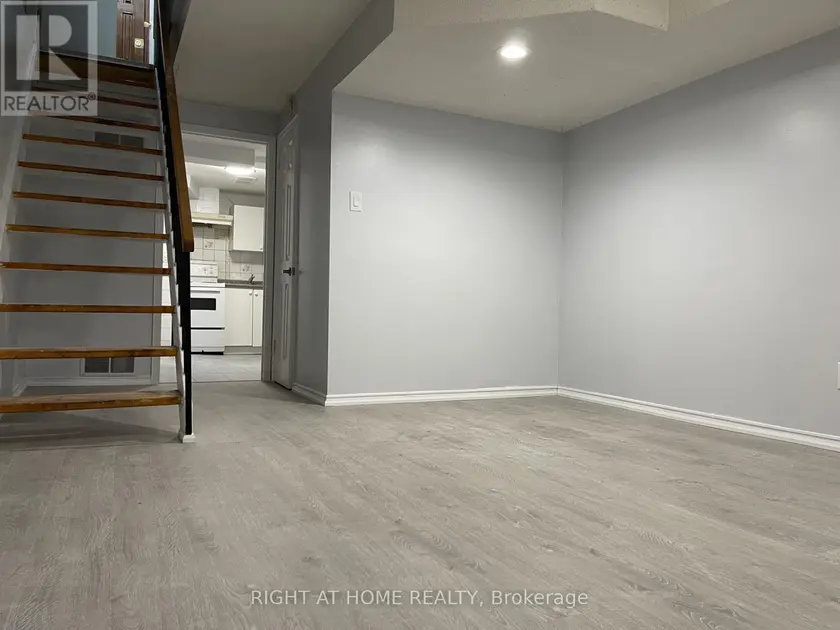 Semi-Detached/Link at LOWER - 12 QUARRY COURT, Toronto