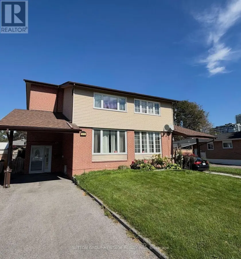 Semi-Detached/Link at UPPER LEVEL ONLY - 1372 TATRA DRIVE, Pickering