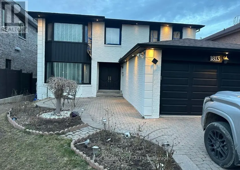 Detached at 1813 SPRUCE HILL ROAD, Pickering