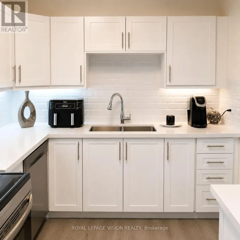 Apartment at 205 - 895 KENNEDY ROAD, Toronto