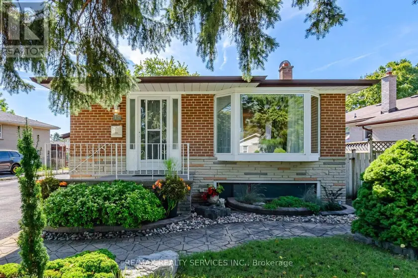 Detached at 15 SHOREVIEW DRIVE, Toronto