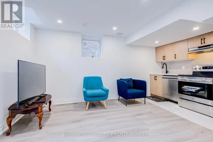 Detached at BSMT - 14 PORTSMOUTH DRIVE, Toronto