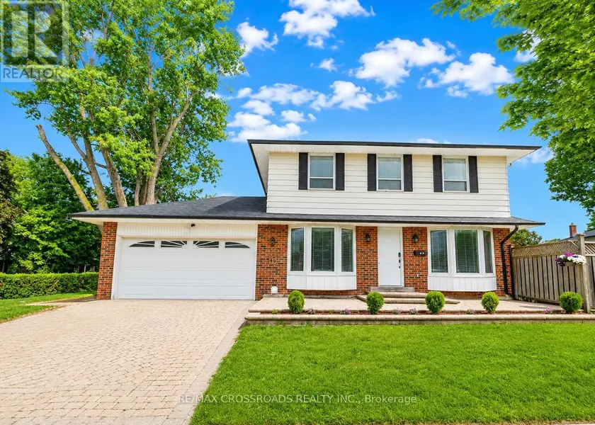 Detached at 49 KING LOUIS CRESCENT, Toronto