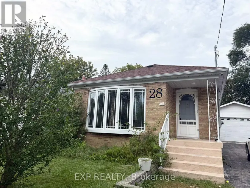 Detached at 28 SEMINOLE AVENUE, Toronto