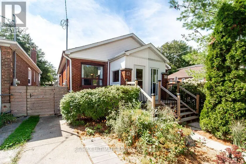 Semi-Detached/Link at 37 GOWAN AVENUE, Toronto