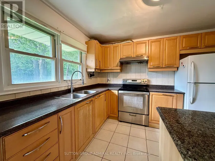 Detached at 6 HIGHHILL DRIVE, Toronto