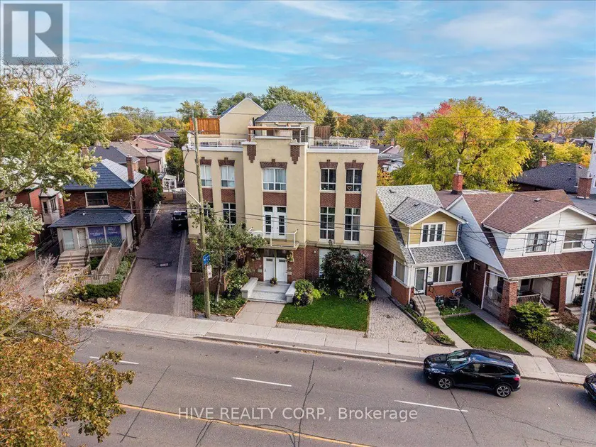 Townhouse at D - 957 BROADVIEW AVENUE, Toronto