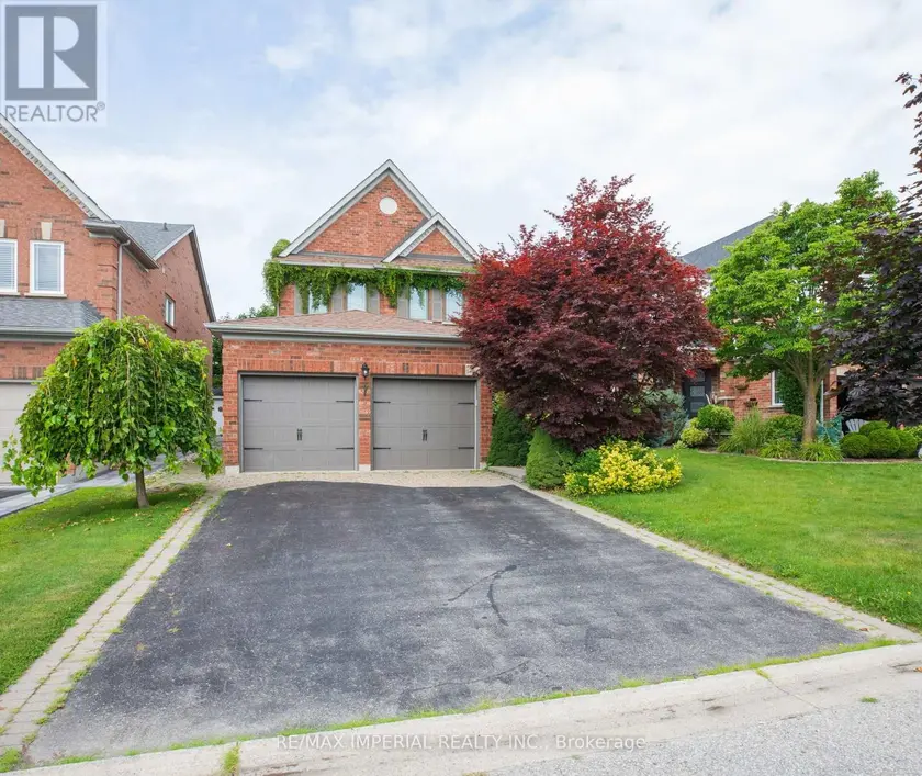 Detached at 18 WINDBREAK CRESCENT, Whitby