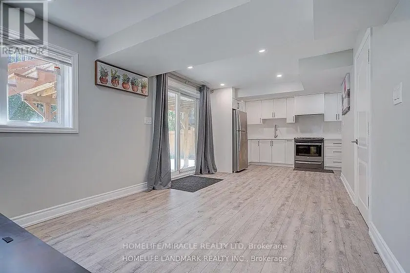 Detached at 28 HUNWICKS CRESCENT, Ajax