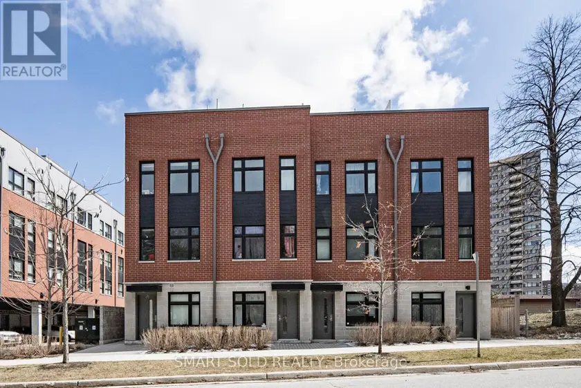 Townhouse at 132 - 20 ECHO POINT, Toronto