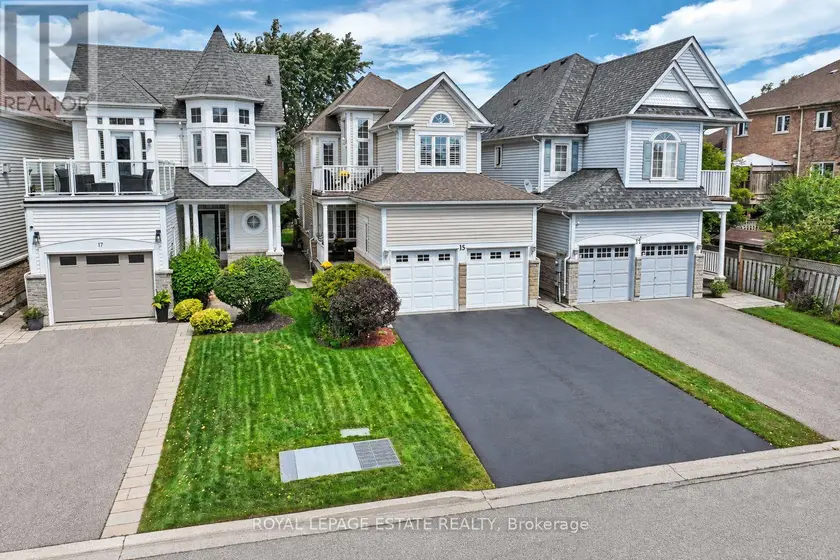 Detached at 15 WATERBRIDGE WAY, Toronto