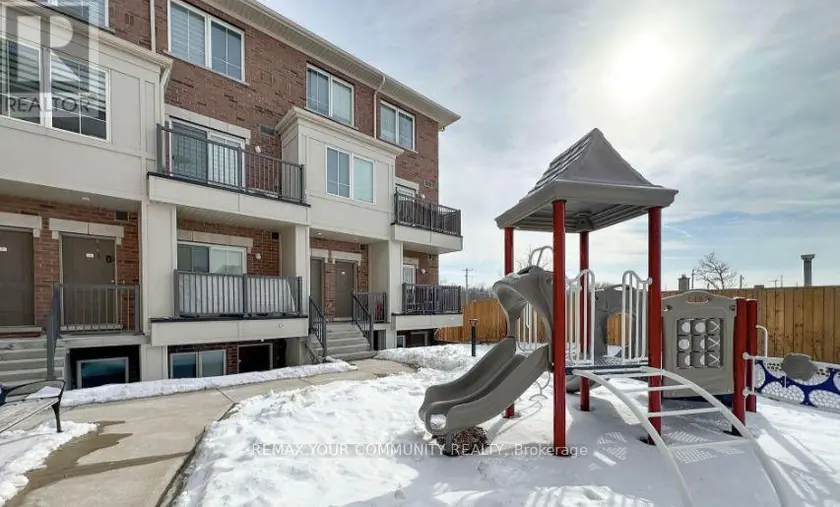 Townhouse at 11 - 490 BERESFORD PATH, Oshawa