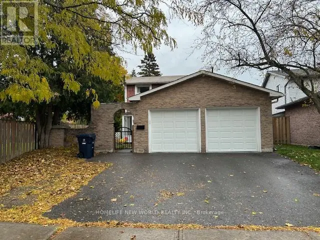 Detached at MAIN & 2ND FLOORS - 31 WELLPARK BOULEVARD, Toronto