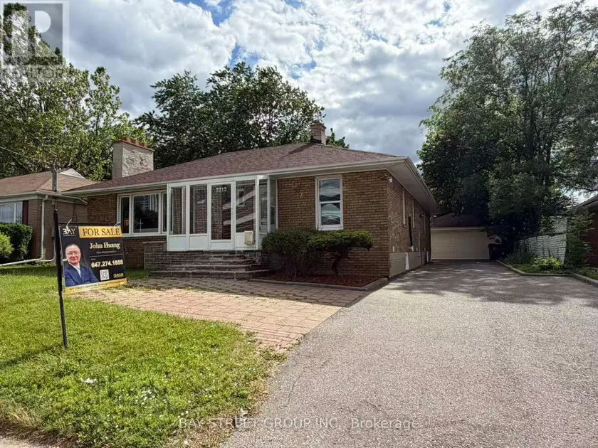 Detached at 2212 KENNEDY ROAD, Toronto
