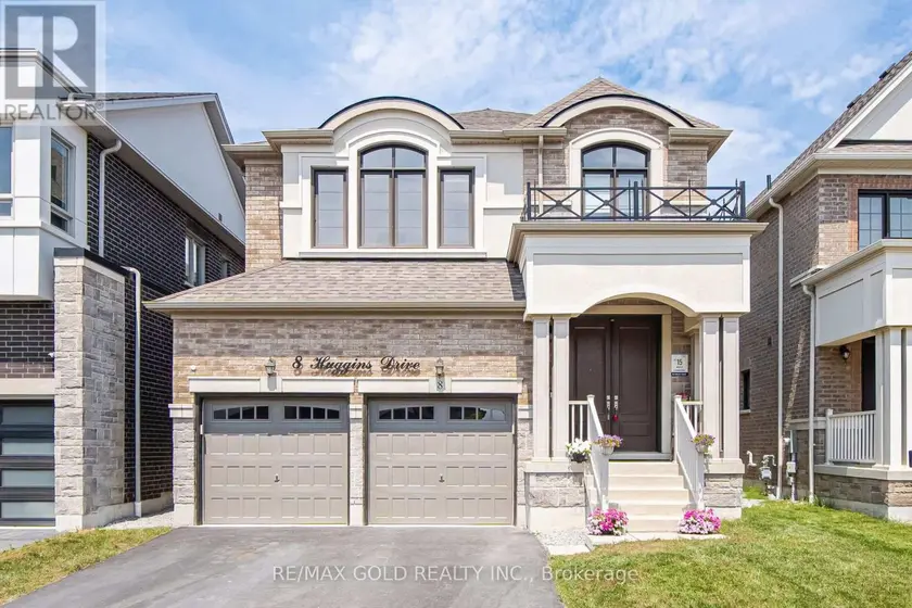 Detached at 8 HUGGINS DRIVE, Whitby