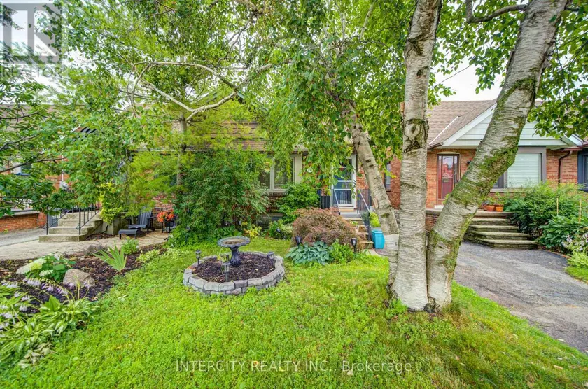 Semi-Detached/Link at 256 BLANTYRE AVENUE, Toronto