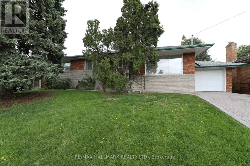 Detached at 41 COMMONS DRIVE, Toronto