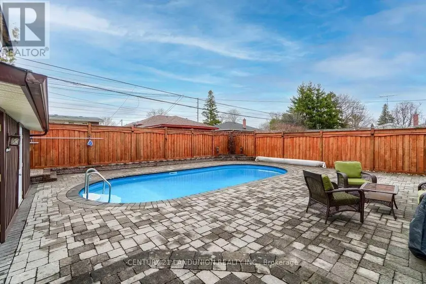 Detached at 371 ELIZABETH STREET, Oshawa