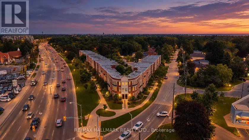 Townhouse at 52 - 4689 KINGSTON ROAD, Toronto