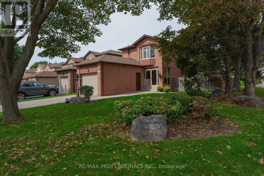 Detached at 36 MILLINGTON CRESCENT, Ajax
