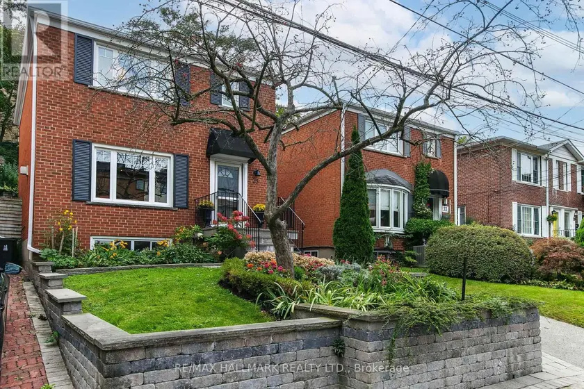 Detached at 35 LOVE CRESCENT, Toronto