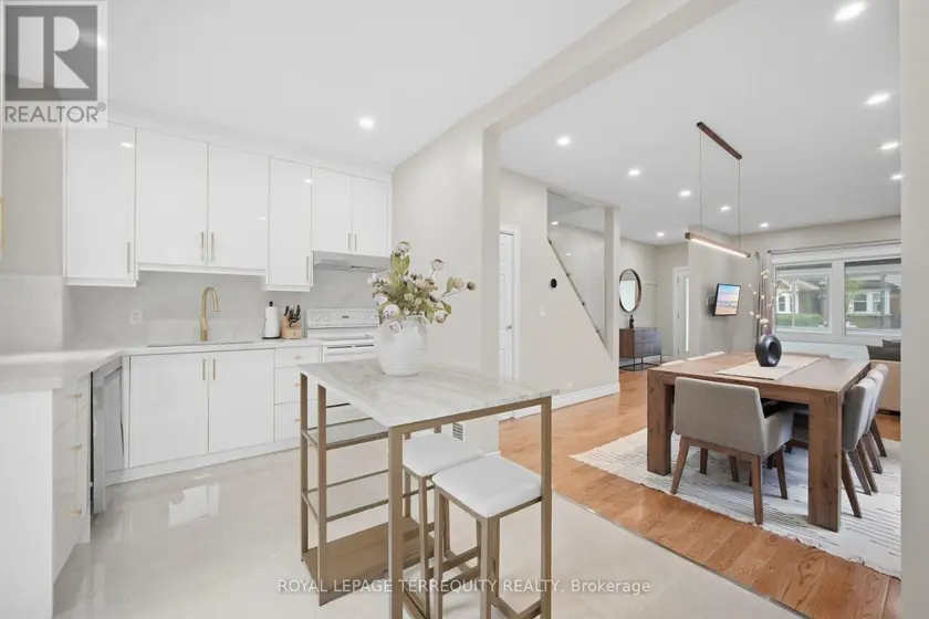 Detached at 350 LUMSDEN AVENUE, Toronto