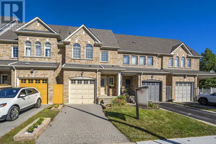 Townhouse at 34 GATEWAY COURT, Whitby