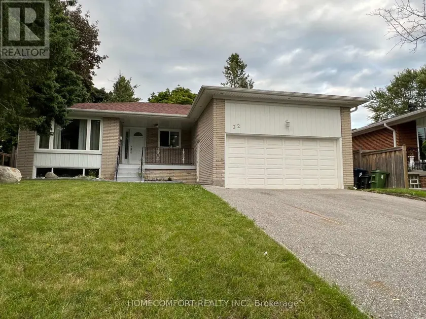 Detached at 32 EAGLEWING (MAIN ) COURT, Toronto