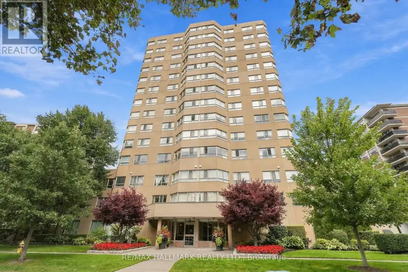 Apartment at 303 - 4 PARK VISTA, Toronto