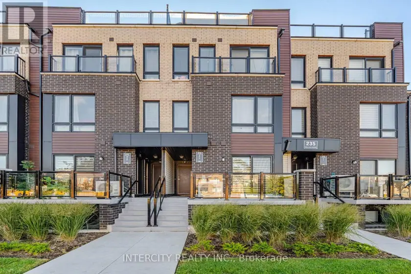 Townhouse at 4 - 235 MCLEVIN AVENUE, Toronto