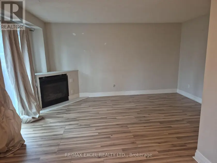 Townhouse at 111 BRADSTONE SQUARE, Toronto