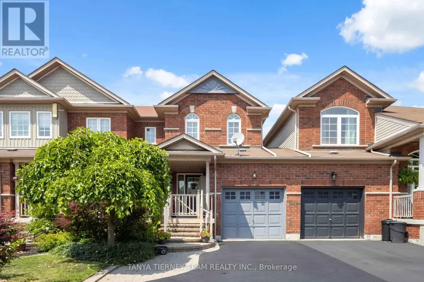 Townhouse at 22 SINDEN DRIVE, Whitby